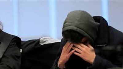 «حادث مأساوي» طارد أمه بالسكين أمام الجيران ثم أنهى حياتها بعدة طعنات