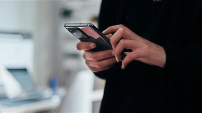 «أكرمت زوجتي وفي النهاية اكتشفت خيانتها لي» والتعليقات: «سامحها عشان ولادك»