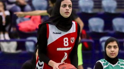 الزمالك يفاوض ثنائي سلة الأهلي.. واللاعبات: نتمسك بالقلعة الحمراء