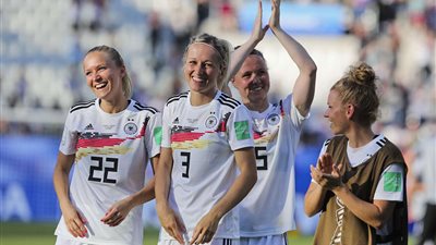 الاتحاد الألماني لكرة القدم يرفض مساواة مكافآت السيدات بالرجال