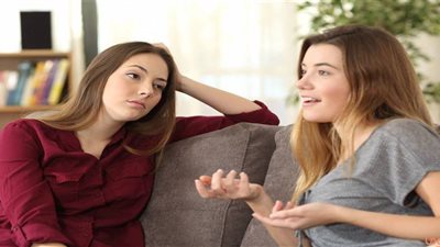 فتاة تسأل على «فيسبوك»: «أخدت حاجات من شقة أخويا أنا كده حرامية؟»