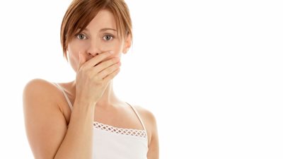 طبيب نساء يكشف أبرز خرافات «فض غشاء البكارة»  