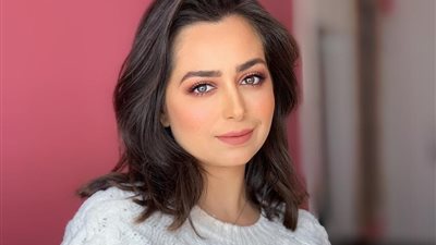 بالأسود اللامع.. هبه مجدي تخطف الأنظار برقتها| صور