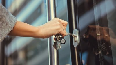 للبنات.. تفسير حلم الباب والمفتاح بالتفصيل لابن سيرين وابن شاهين