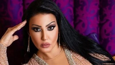 سمية الخشاب تدعم لاعب مانشستر يونايتد في مقاضاته لطالب مصري 