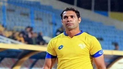 الجوازة الأولى.. صور نادرة لـ حسني عبد ربه من حفل زفافه