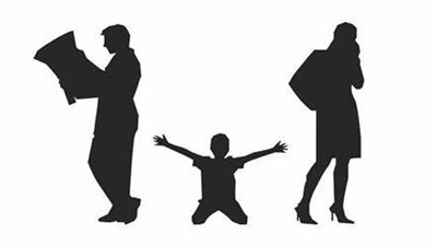 «جوزي التاني وأهلي رافضين ابني ومش عارفه أسيبه فين» والتعليقات: «مستحيل تكوني أم»