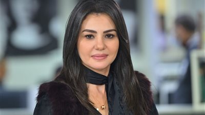 دينا فؤاد تتألق بالأبيض عبر إنستجرام