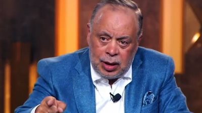 أشرف زكي لـ