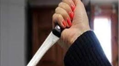 مدرسة تصيب طفلها بالسكين في المنوفية 