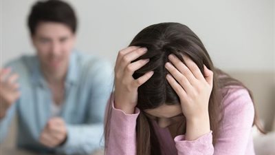 «ختنت ابنتي دون علم زوجي وكان رد فعله صادم» والتعليقات: «حلال فيكِ الطلاق»