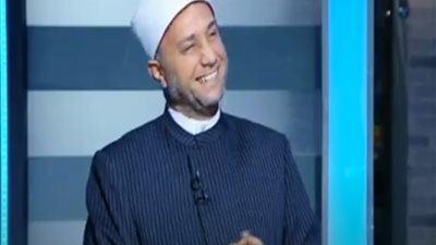 الحجاب فرض بآراء العلماء أم بنص قرآني؟.. أزهري يحسم الجدل| فيديو