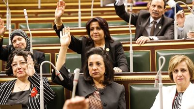 أكبرها دولة أفريقية| في يومه العالمي.. أعلى برلمانات العالم تمثيلاً للنساء