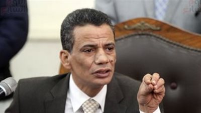 الحكم بالحبس المشدد 15 عامًا على شاب يبتز الفتيات بنشر صورهن عبر 