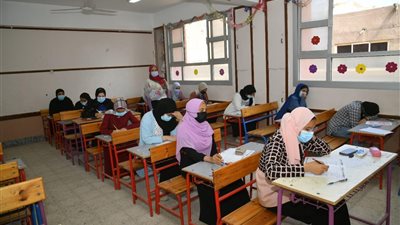 طالبة ثانوية عامة: تأخرت عن الامتحان في المنام.. اعرفي تفسير الحلم بالتفصيل