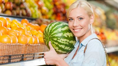 أسعار الفاكهة اليوم الثلاثاء.. المانجو السنارة بـ 14 جنيهًا والسكري بـ 20