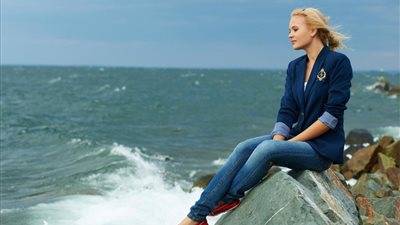 هاني الناظر يُحذر الفتيات من الفسحة على البحر بالمكياج