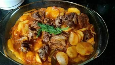 طريقة عمل «صينية رقبة ضاني بالبطاطس» على سفرة عيد الأضحى