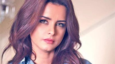 نور اللبنانية تتألق بإطلالة كاجول| صور 