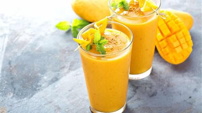 مشروب «سموزي المانجو» لانتعاش أكثر في فصل الصيف