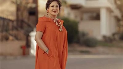 لبلبة تُثير الجدل على السوشيال ميديا بجلسة تصوير شبابية.. صور