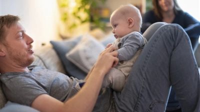 مصر يوم واحد.. تعرف على مدة إجازة الأبوة في الدول العربية 