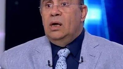 «لا تتبعوا خطوات الشيطان».. مبروك عطية يفسر النهي الثالث عشر في القرآن