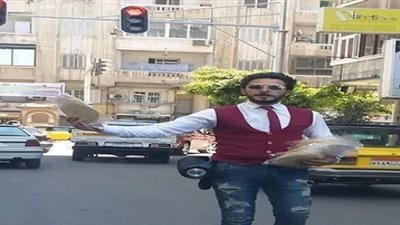 درس إدارة أعمال.. مصرع «أشيك بائع فريسكا في مصر».. صور