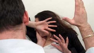 «زوجي ضربني فلطمته أمي»| قصة زوجة حائرة.. والمعلقون غاضبون