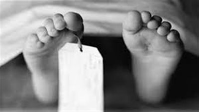 حفلة تعذيب طفلة حتى الموت على يد والديها.. لن تصدق السبب