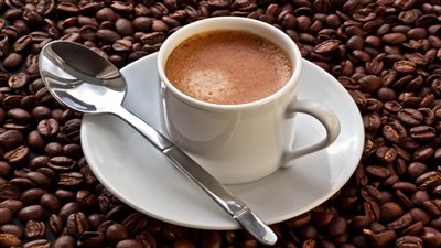 لعشاق القهوة.. إليكِ قواعد تناولها وتقديمها للضيوف