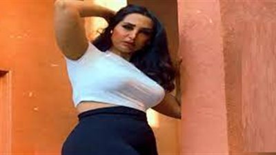 باقة ورد من متابع تُثير غضب السعودية هند القحطاني: إلى سلة القمامة