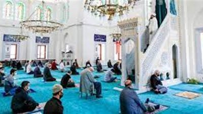 هل صلاة الجمعة خلف 