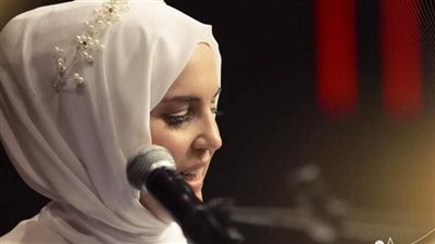 من الإلحاد لـ الإسلام.. كل ما تريدين معرفته عن الإنجليزية سلوى لورين التي غنّت 