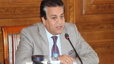 هل يتولى خالد عبد الغفار حقيبة وزارة الصحة؟