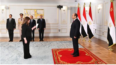 الوزراء الجدد يؤدون اليمين الدستورية أمام الرئيس السيسي.. صور