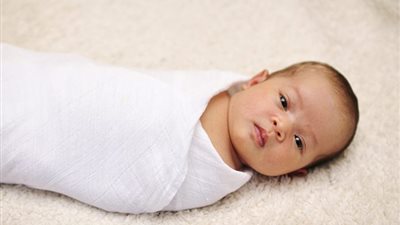 تفسير حلم  الطفل الرضيع في المنام للحامل والعزباء والمتزوجة