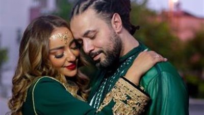 عبد الفتاح الجريني يعلن هوية زوجته المستقبلية بصورة من ليلة الحنة