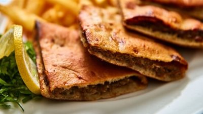 وفري واعملي الحواوشي المقلي في البيت.. بطريقة سهلة للشيف نجلاء الشرشابي (فيديو)