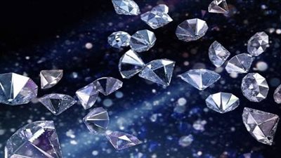 تفسير رؤية كسر الزجاج في المنام للحامل والعزباء والمتزوجة