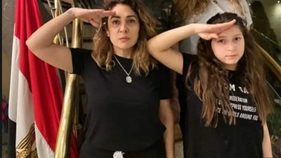 تطورات جديدة في أزمة ابنتي شريف منير مع والدتهما.. ماذا فعلتا؟