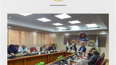 وزير التعليم يعقد اجتماعًا لمناقشة استعدادات العام الدراسي