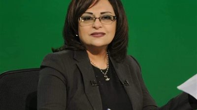 في وداعها ماسبيرو.. حنان عبدالله تتمنى «حضنًا» وتتغنى بـ«الإمبراطور»