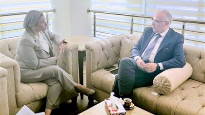 وزيرا البيئة والري يناقشان جهود تطوير البحيرات الطبيعية واستعدادات مؤتمر المناخ