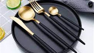 تفسير رؤية الملاعق في المنام للحامل والعزباء والمتزوجة