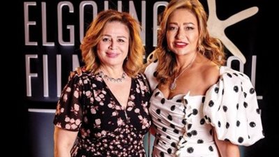 بعد غياب 27 عامًا.. هل تعود ليلى علوي للعمل مع إلهام شاهين؟