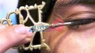 «اللي معاه الكحل يتكحل».. إليك سر جمال حواء منذ الفراعنة