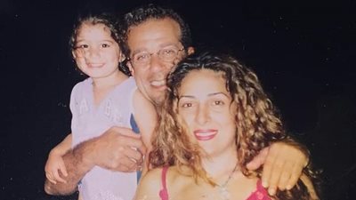 زوجة شريف منير تحذف منشور أزمتها مع ابنتيها وتكشف السبب