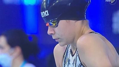 علامة مضيئة في السباحة اللبنانية.. لوري عواد تحطم 4 أرقام