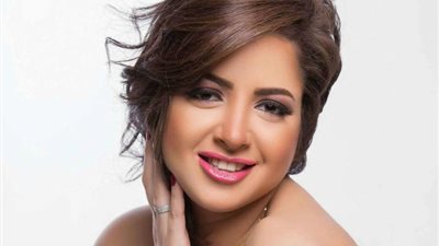 منى فاروق تكشف سبب عدم زواجها حتى الآن 